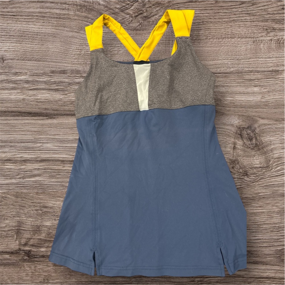 ALO Yoga Navy Mesh Activewear Top